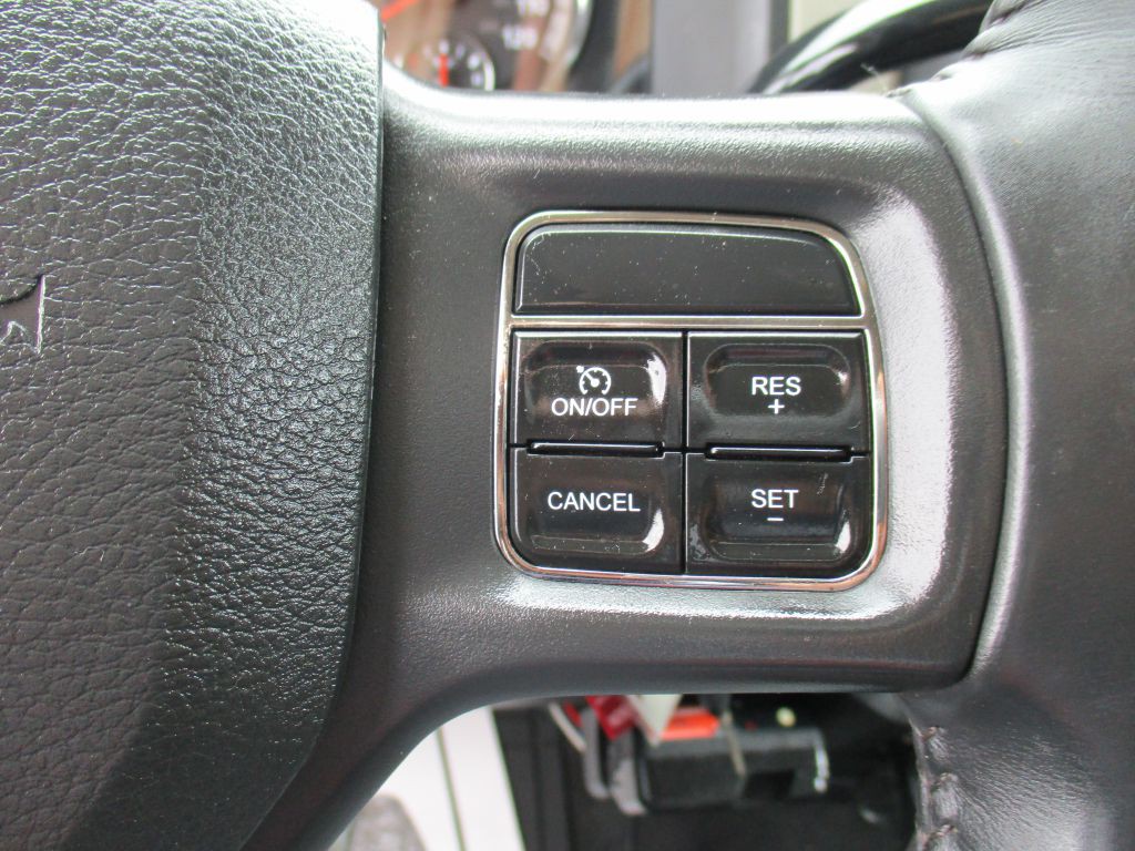 2012 RAM 1500 Image 17