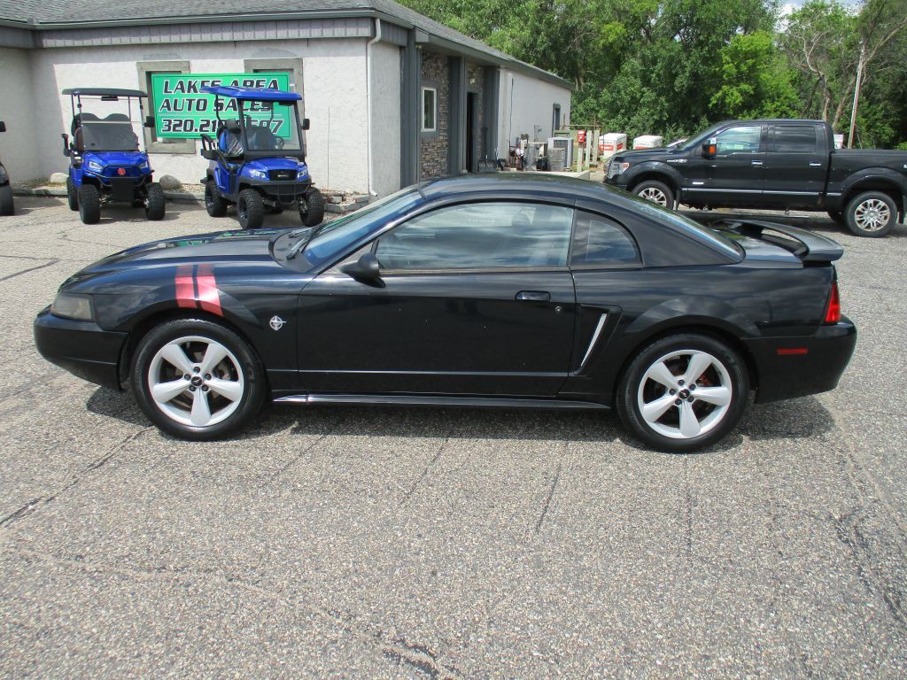 1999 Ford Mustang Image 2