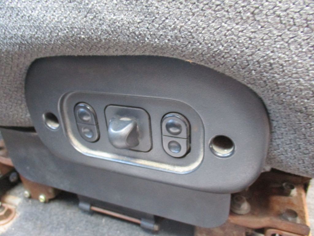1999 Ford Mustang Image 15