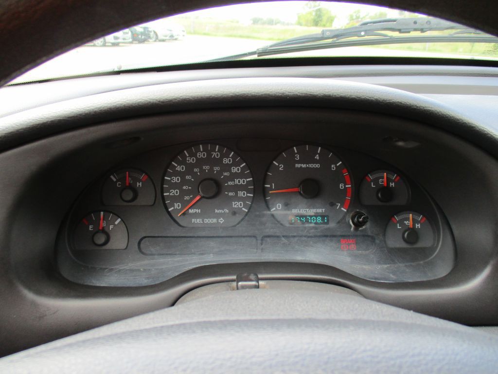 1999 Ford Mustang Image 20