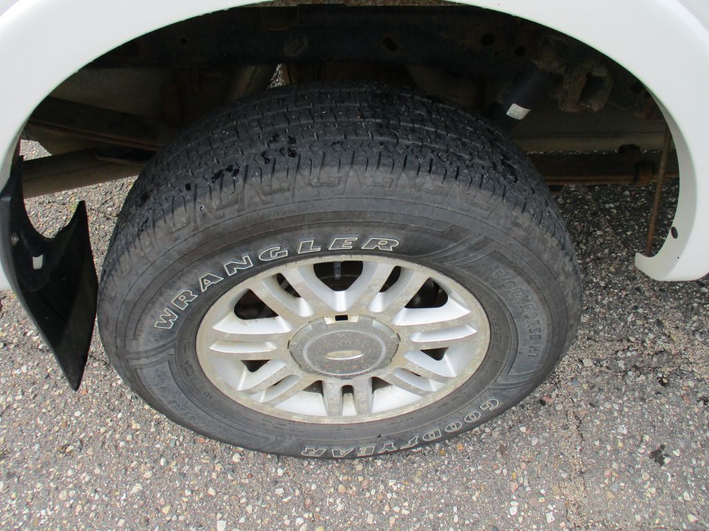 2012 Ford F-150 Image 9