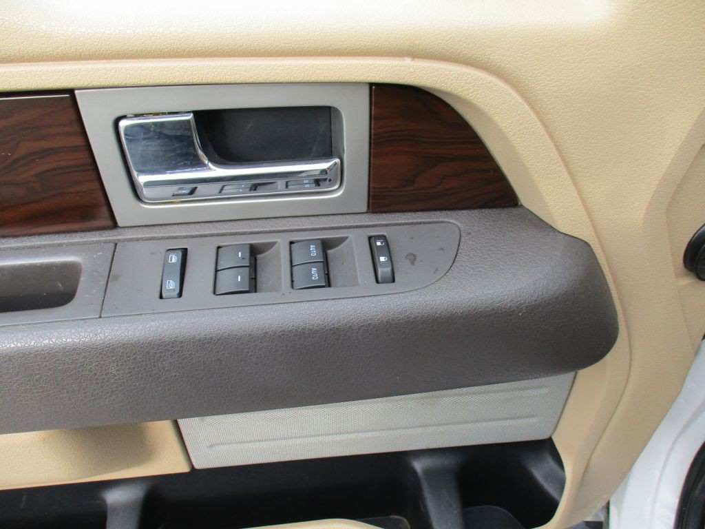 2012 Ford F-150 Image 11