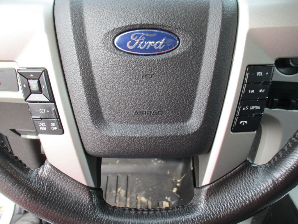 2011 Ford F-150 Image 17
