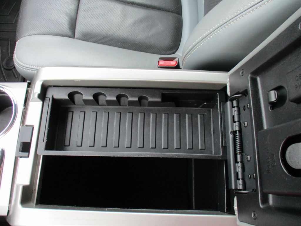 2011 Ford F-150 Image 29