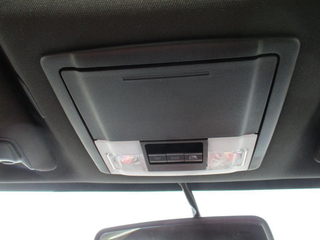 2011 Ford F-150 Image 32