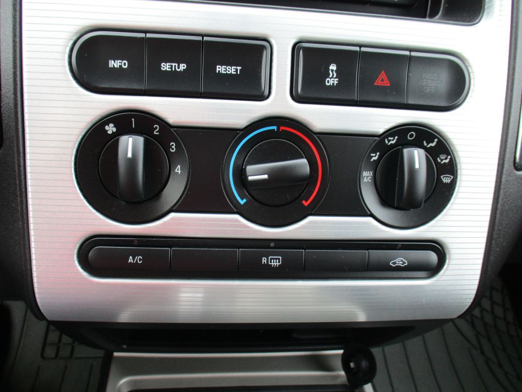 2008 Ford Edge Image 23
