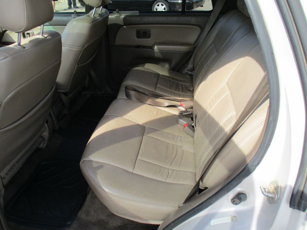 1997 Toyota 4Runner Image 25
