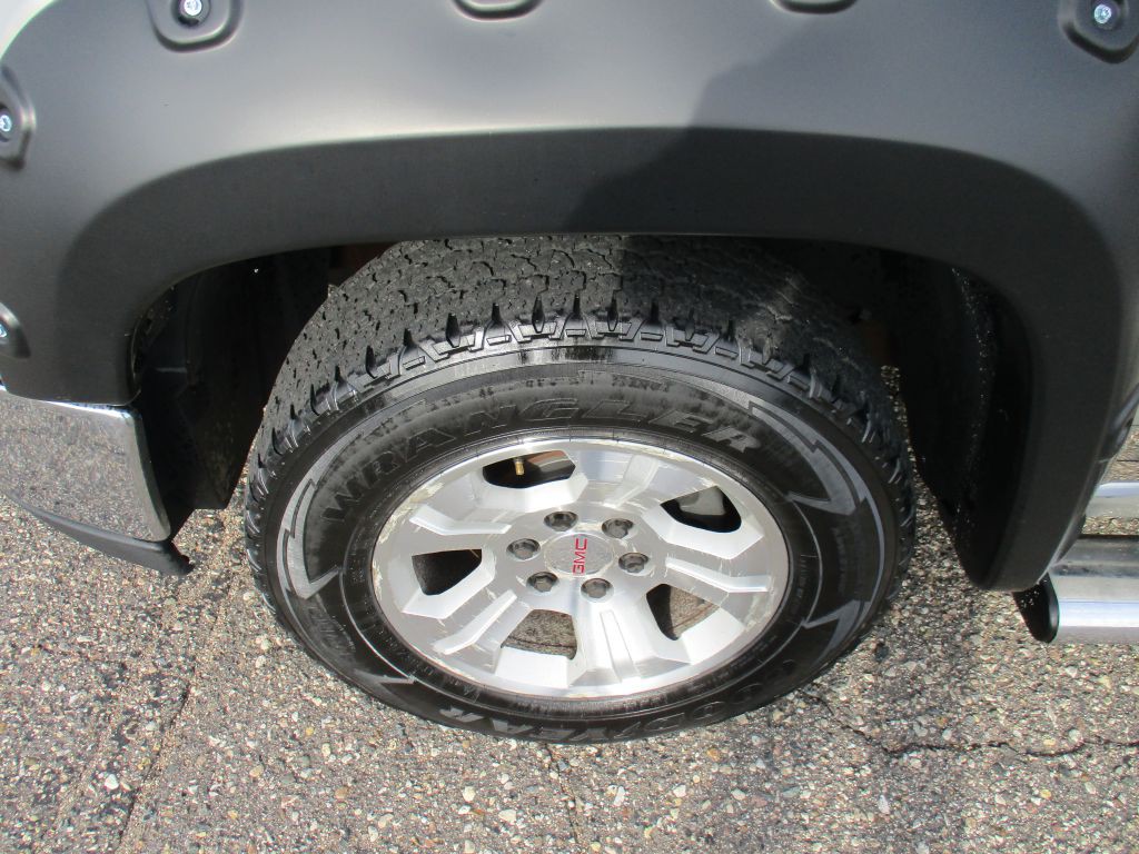 2008 GMC Sierra Image 8