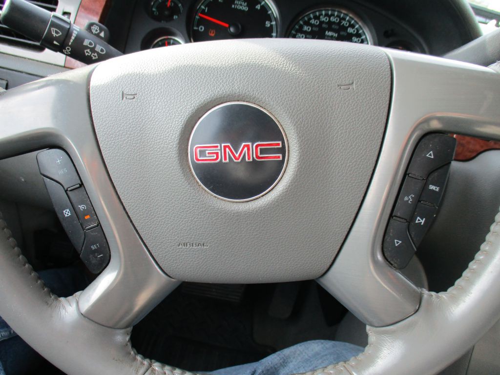2008 GMC Sierra Image 16