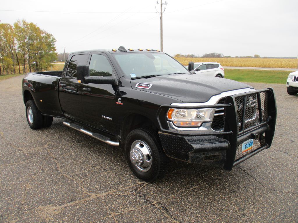 2022 RAM 3500 Image 7