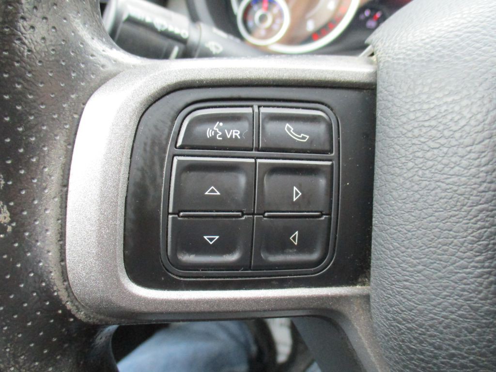 2022 RAM 3500 Image 17