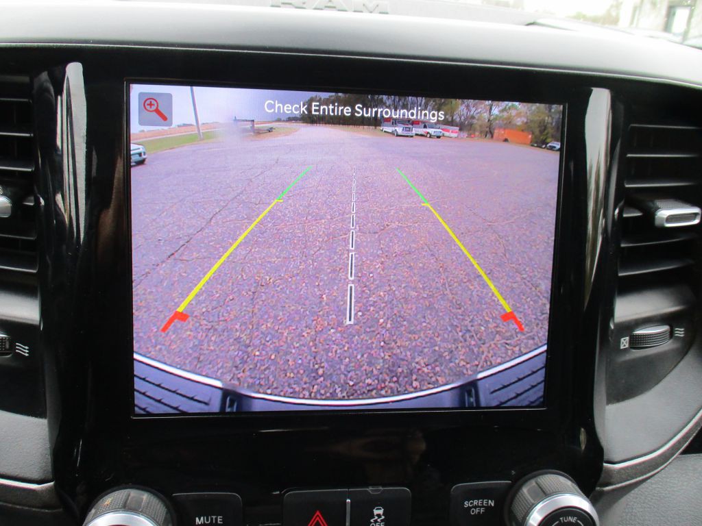 2022 RAM 3500 Image 22