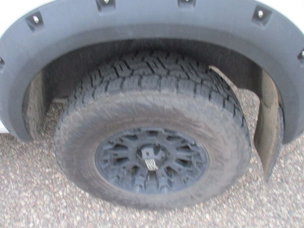 2014 RAM 1500 Image 9