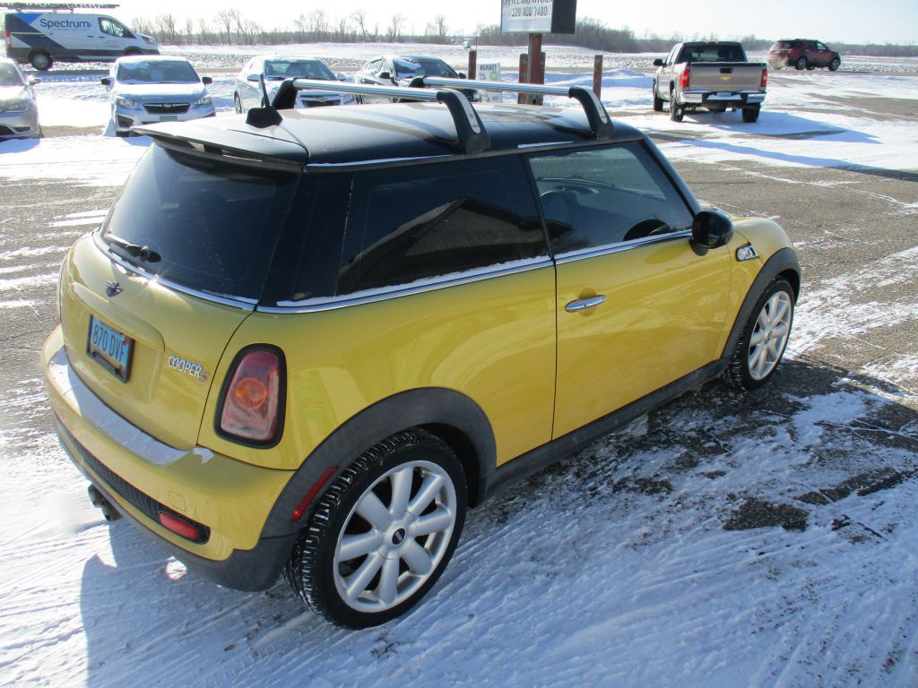 2008 MINI Cooper Image 4