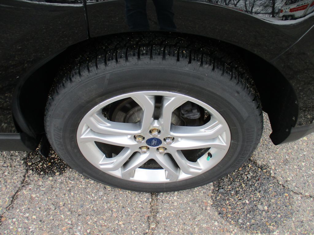 2018 Ford Edge Image 10