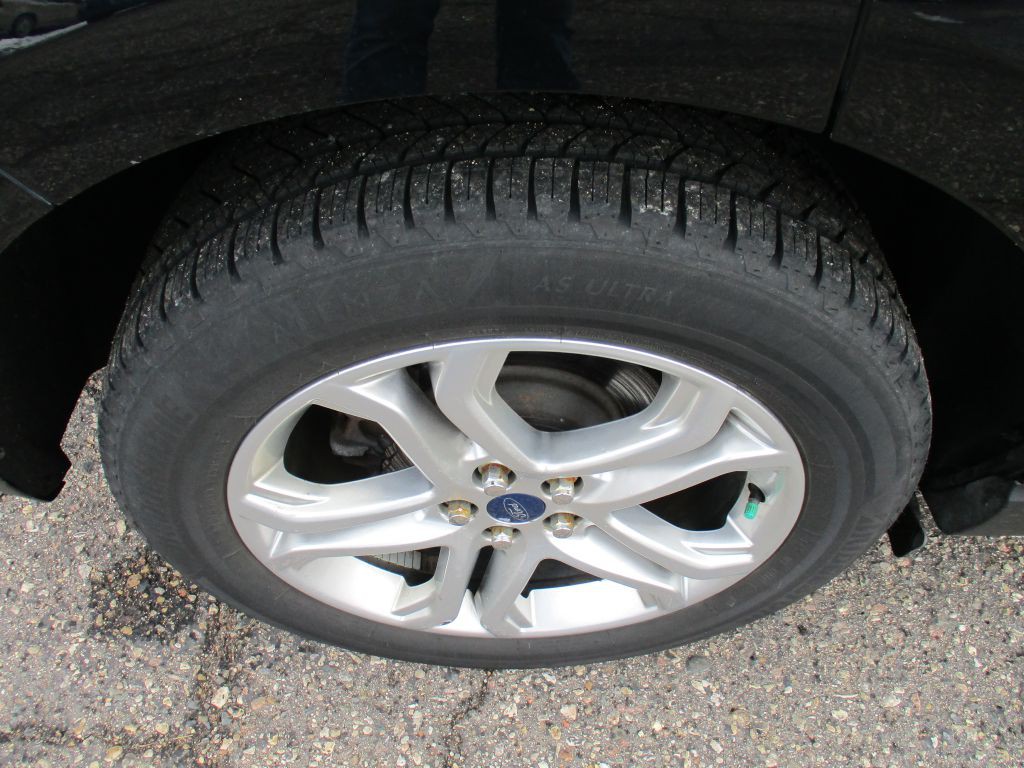 2018 Ford Edge Image 11