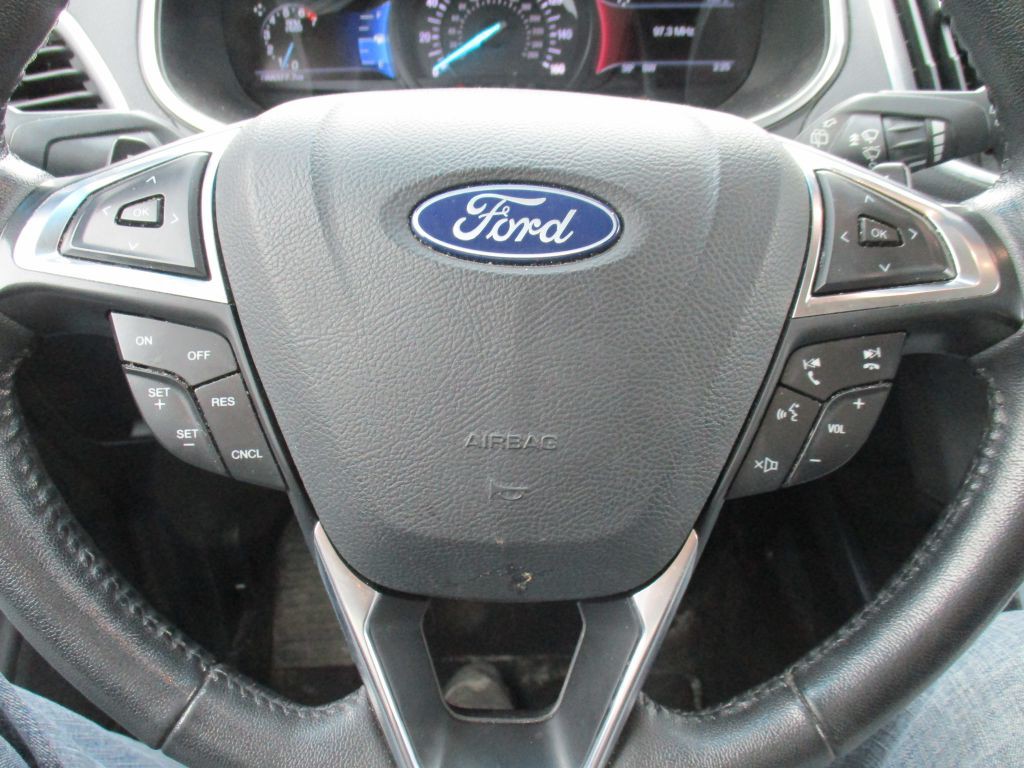 2018 Ford Edge Image 17