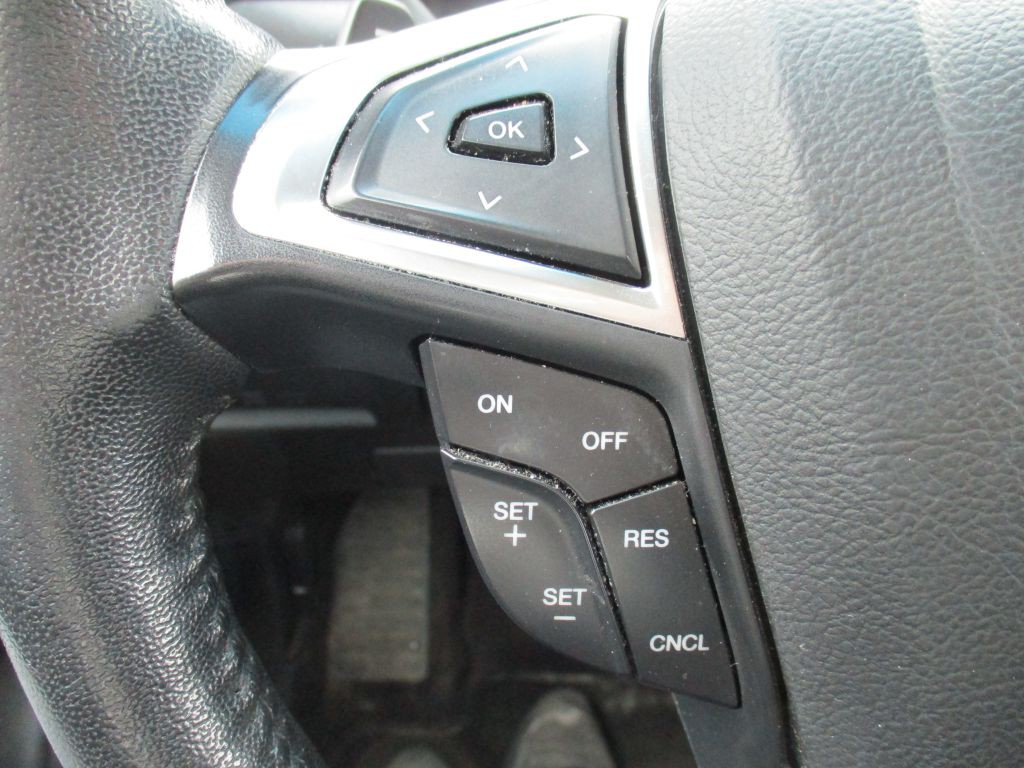 2018 Ford Edge Image 18