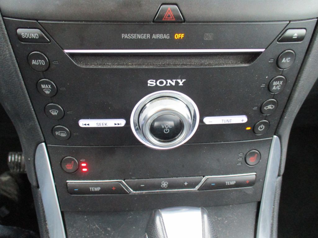 2018 Ford Edge Image 24