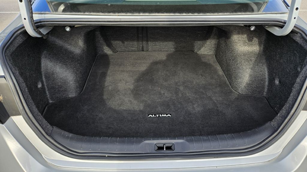 2024 Nissan Altima Image 11