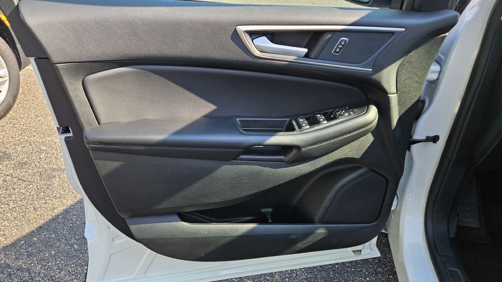 2024 Ford Edge Image 6