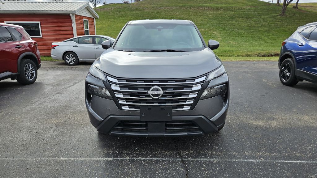 2024 Nissan Rogue Image 2