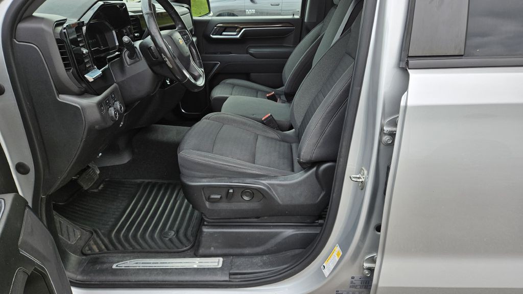 2022 Chevrolet Silverado 1500 Image 9