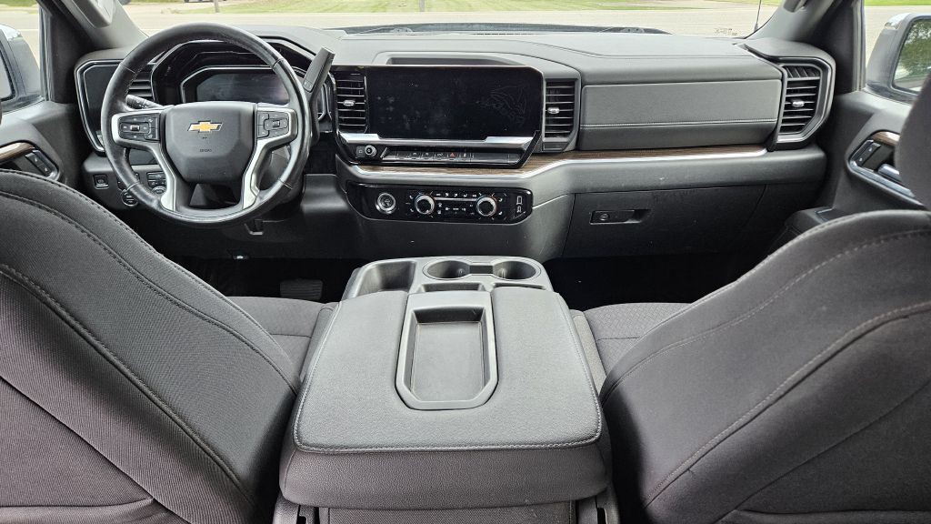 2022 Chevrolet Silverado 1500 Image 12