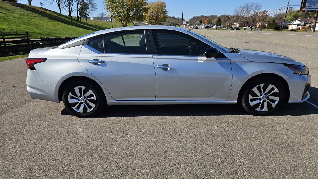 2024 Nissan Altima Image 4