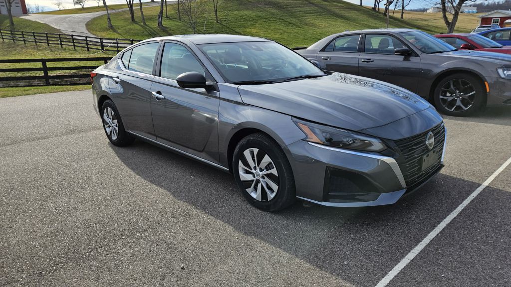 2024 Nissan Altima Image 3