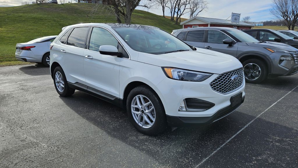 2024 Ford Edge Image 3