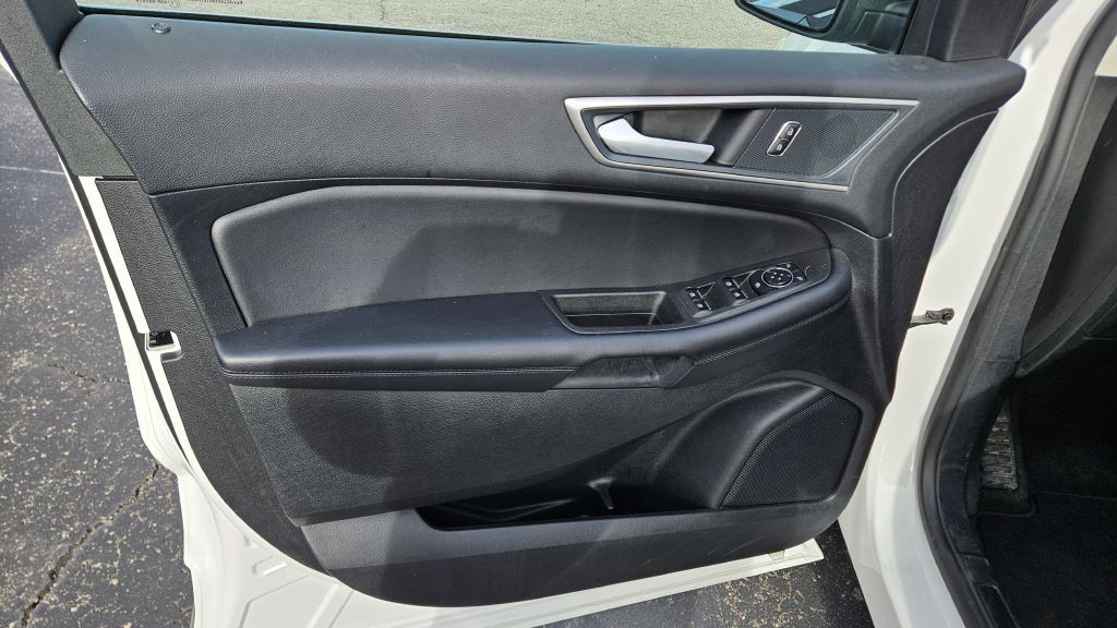 2024 Ford Edge Image 8