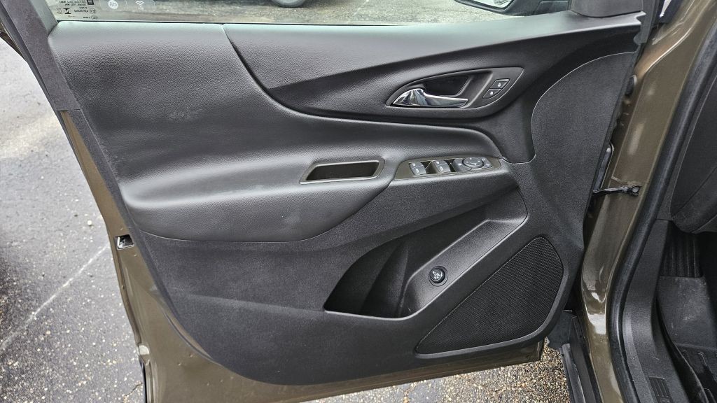 2023 Chevrolet Equinox Image 8