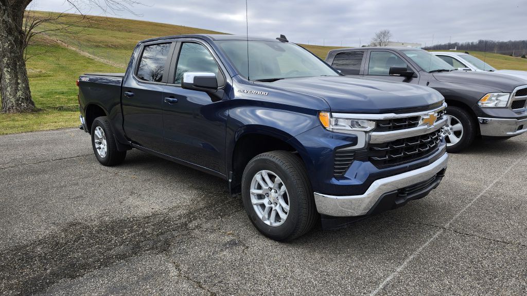 2022 Chevrolet Silverado 1500 Image 3