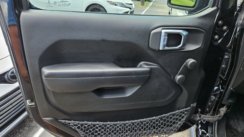 2021 Jeep Wrangler Unlimited Image 5