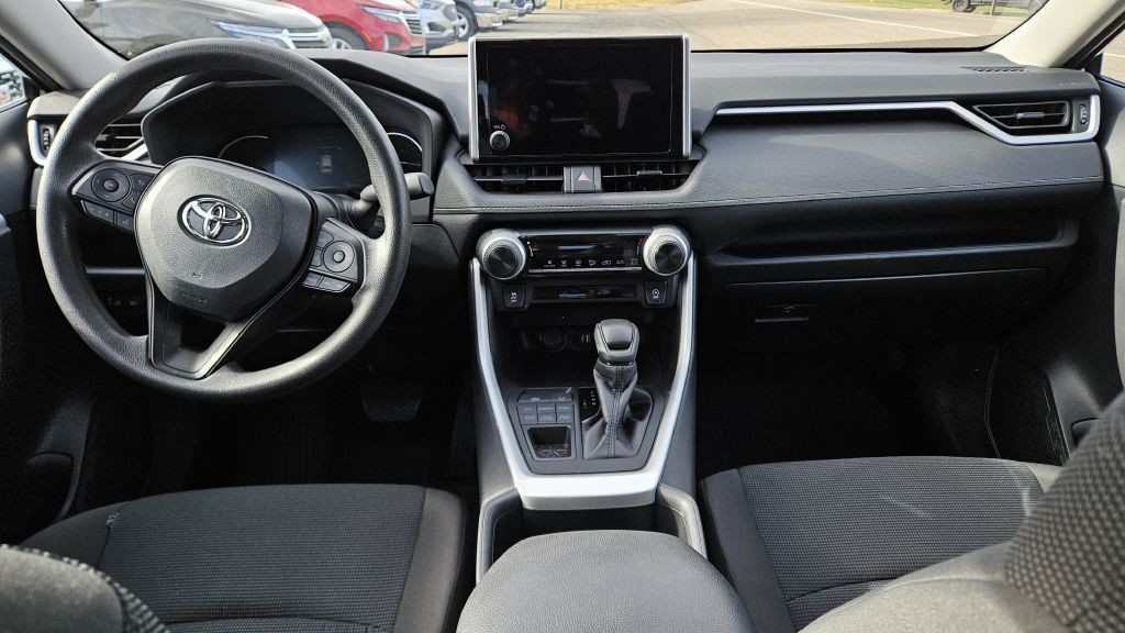 2024 Toyota Rav4 Image 10