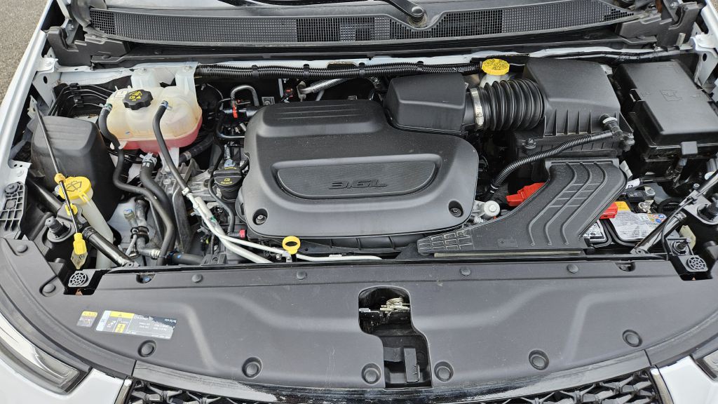 2024 Chrysler Pacifica Image 13