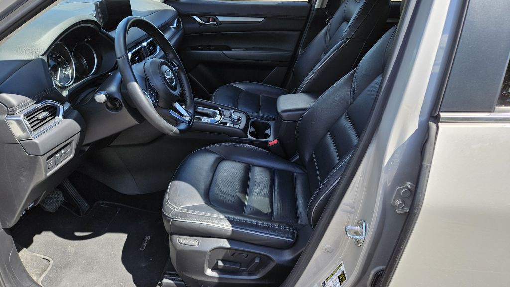 2025 Mazda CX-5 Image 7
