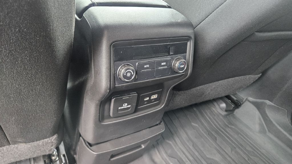 2021 GMC Acadia Image 12