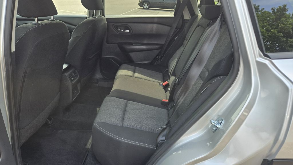 2025 Nissan Rogue Image 9
