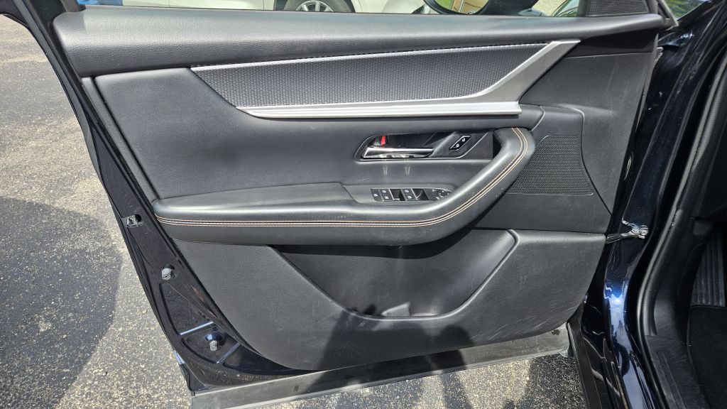 2025 Mazda CX-9 Image 8
