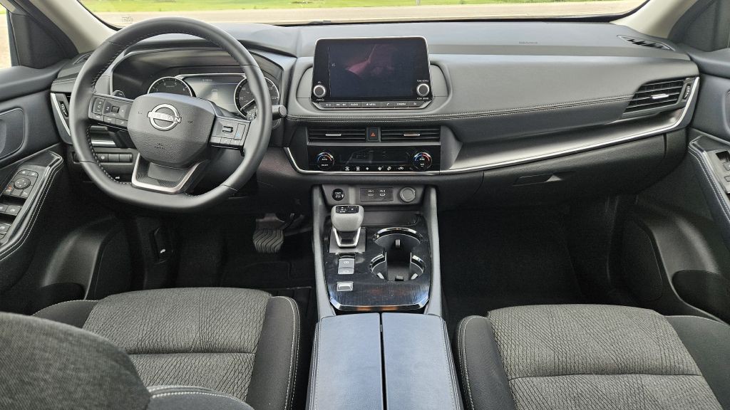 2025 Nissan Rogue Image 10