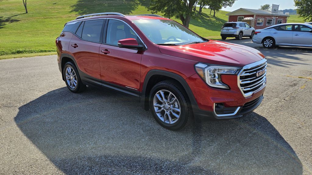 2023 GMC Terrain Image 3