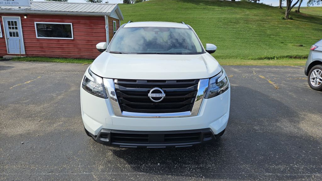 2025 Nissan Pathfinder Image 2