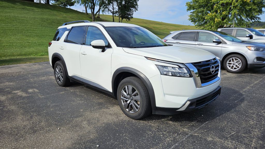 2025 Nissan Pathfinder Image 3