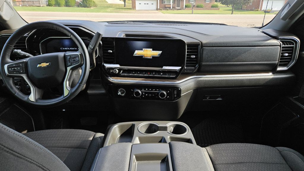 2024 Chevrolet Silverado 1500 Image 10