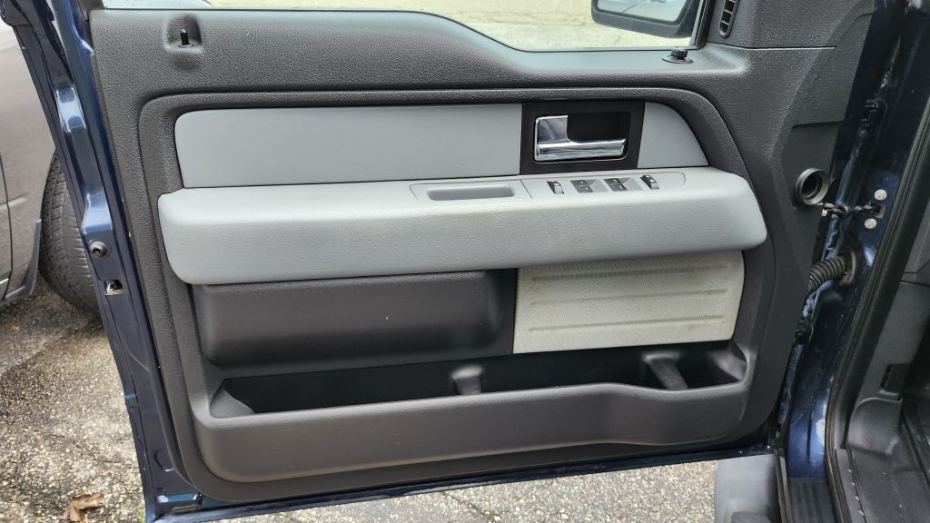 2014 Ford F-150 Image 9