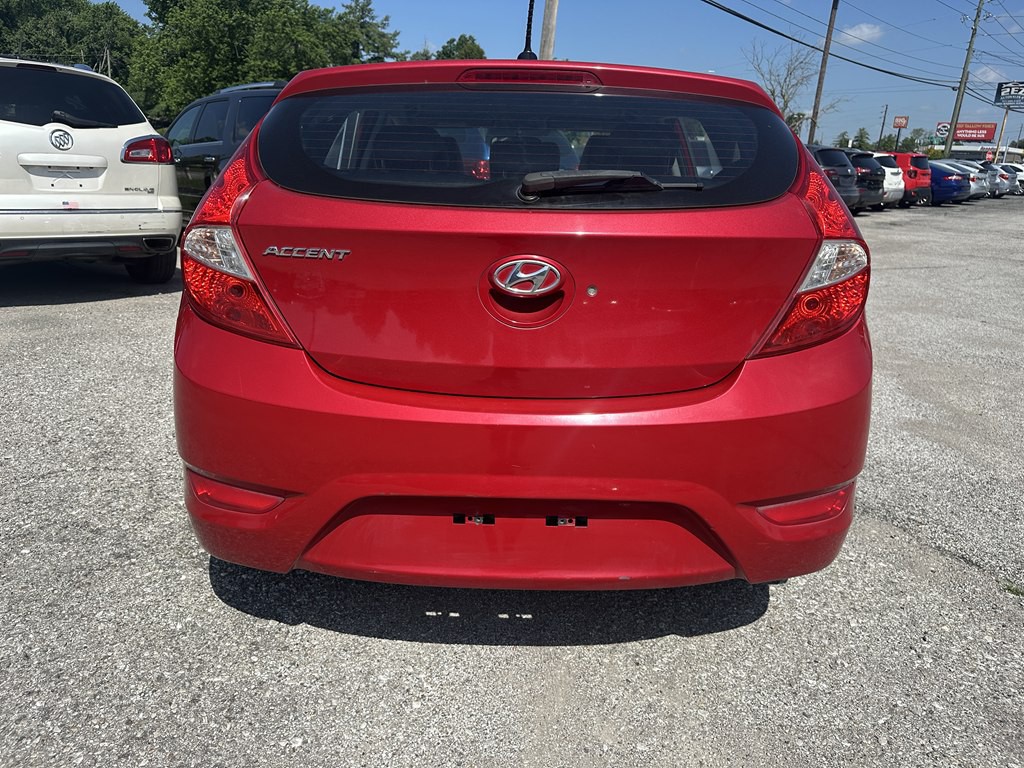 2016 Hyundai Accent Image 4