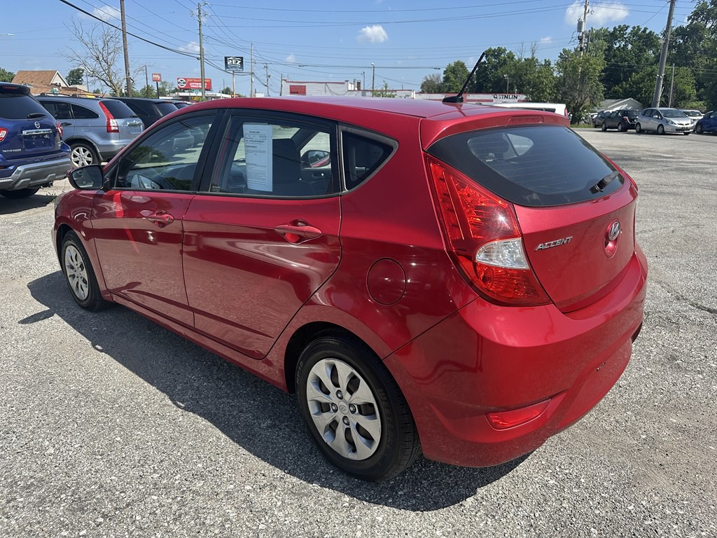 2016 Hyundai Accent Image 5