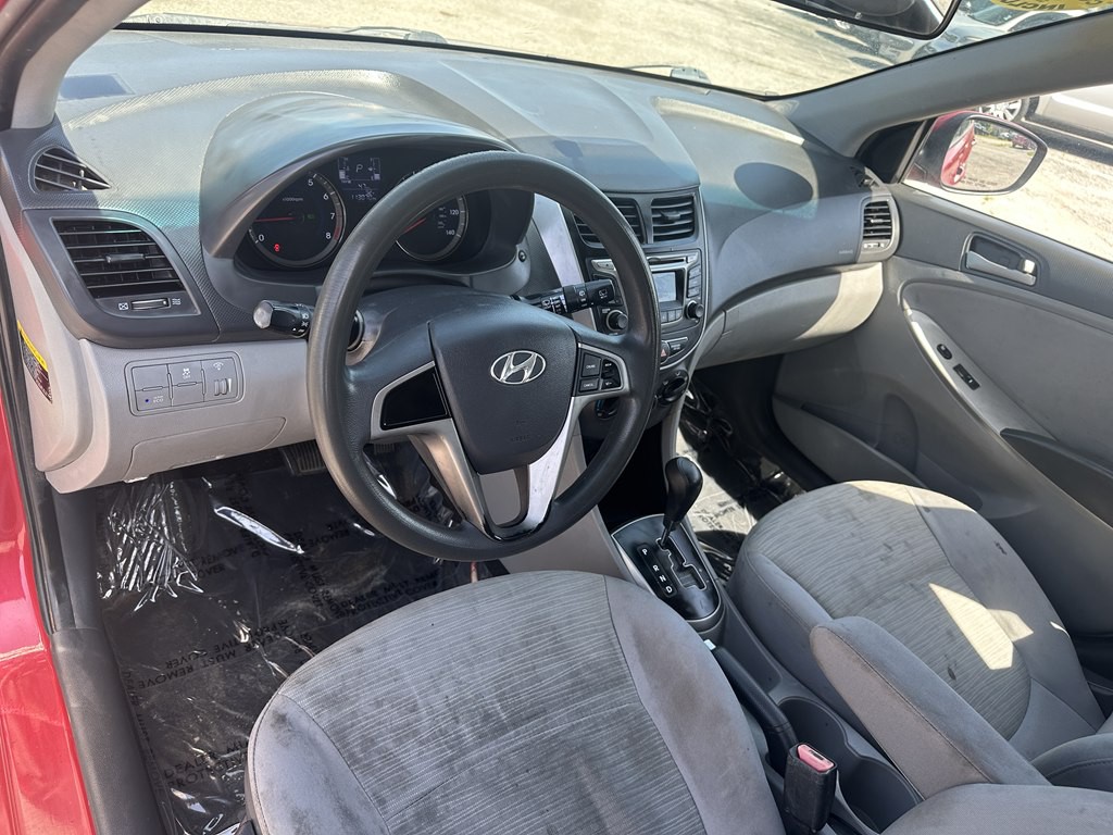 2016 Hyundai Accent Image 9